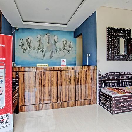 Capital O 91384 Rintaka Residence Senggigi Buitenkant foto