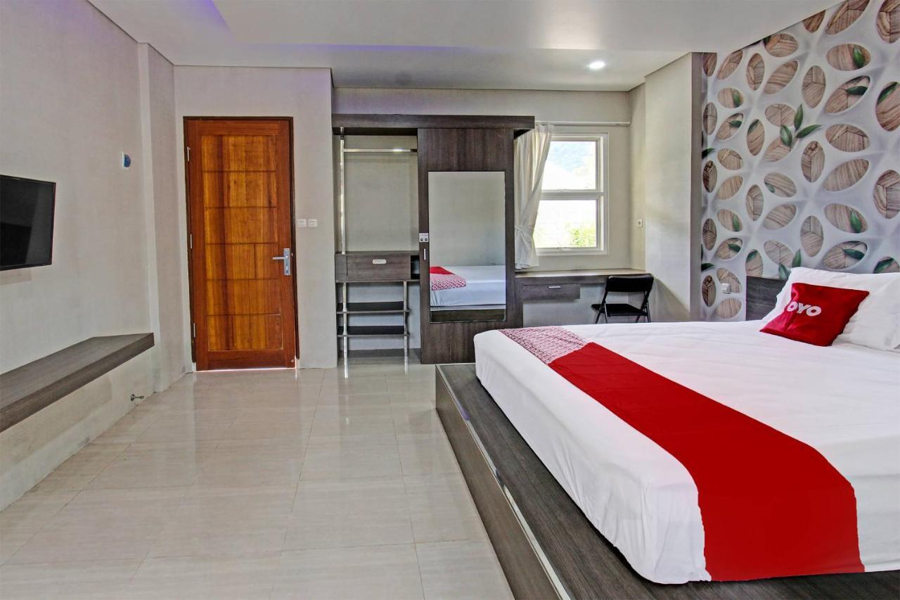 Capital O 91384 Rintaka Residence Senggigi Buitenkant foto